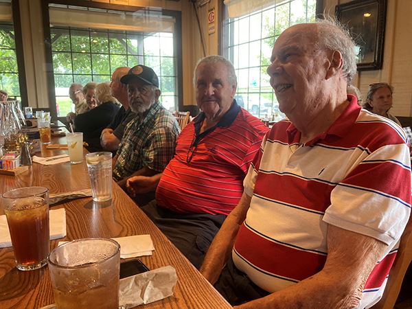 seniors0802-IMG_4219.JPEG_600