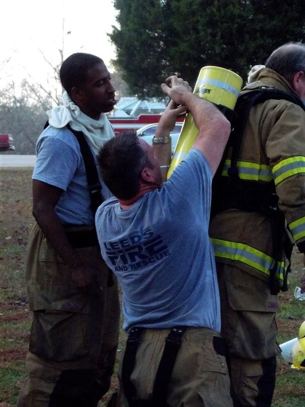 Fire Suppression Filling the Gas Cylender